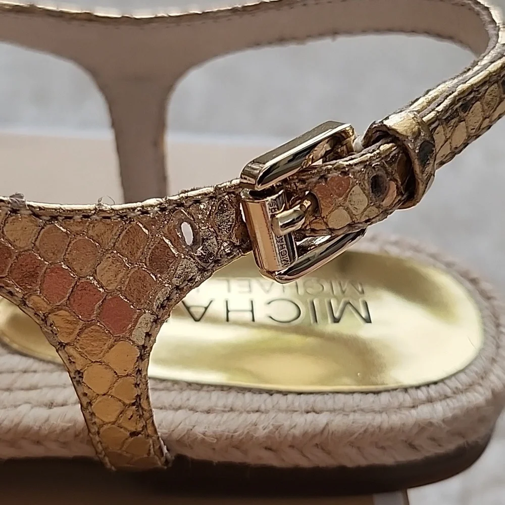 Michael Kors Josie Thong Sandal Pale Gold Metallic Size 5 - Picture 5 of 5